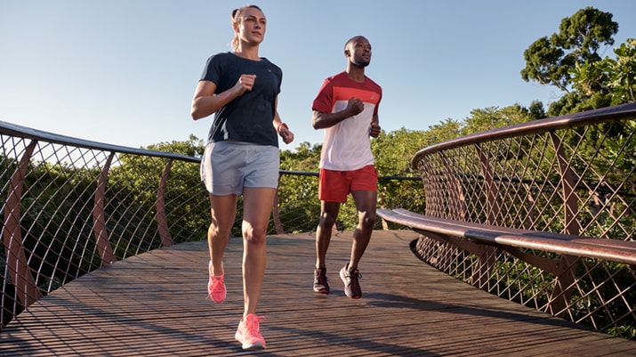 Varför ska jag använda löparskor? 